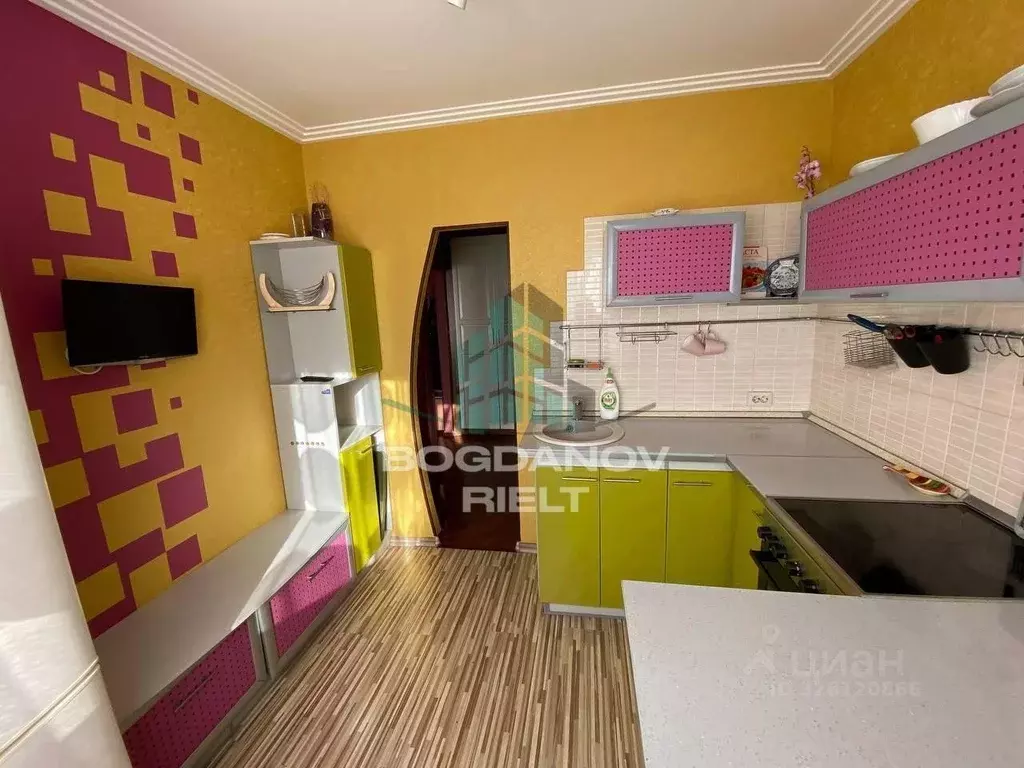 2-к кв. Омская область, Омск ул. 3-я Енисейская, 32/1 (52.5 м) - Фото 1