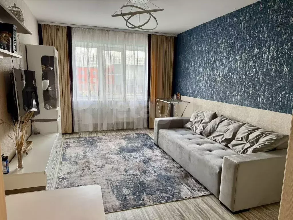 3-к. квартира, 84 м, 3/10 эт. - Фото 0