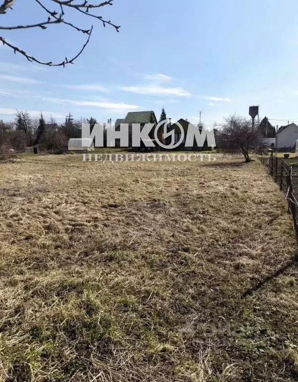 Участок в Московская область, Ленинский городской округ, с. Остров ул. ... - Фото 0