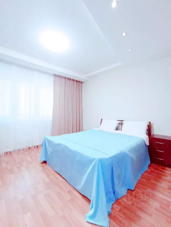 1-к кв. Челябинская область, Челябинск Российская ул., 73 (40.0 м) - Фото 2