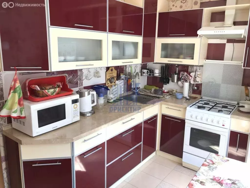 3-комнатная квартира: Чебоксары, Тополиная улица, 17 (72.8 м) - Фото 0