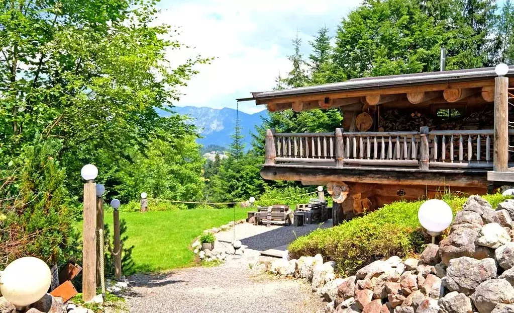 Дом в Краснодарский край, Сочи Красная Поляна пгт, ул. Дальняя (150 м) - Фото 2