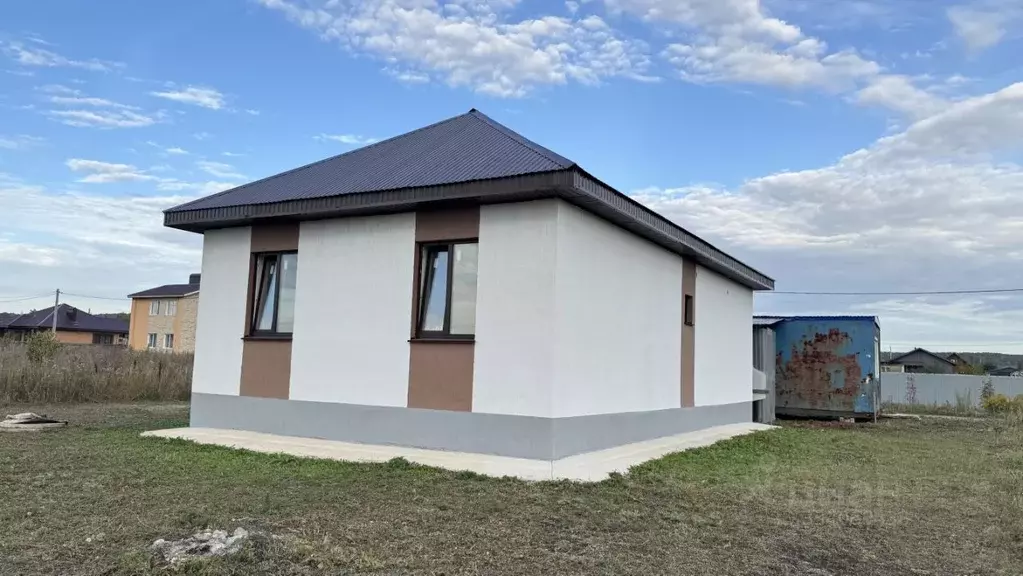 Дом в Башкортостан, Кармаскалинский район, Подлубовский сельсовет, д. ... - Фото 1