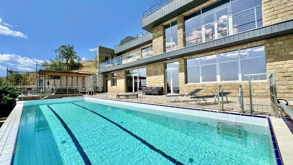 Дом в Крым, Алушта муниципальный округ, с. Малореченское ул. ... - Фото 0