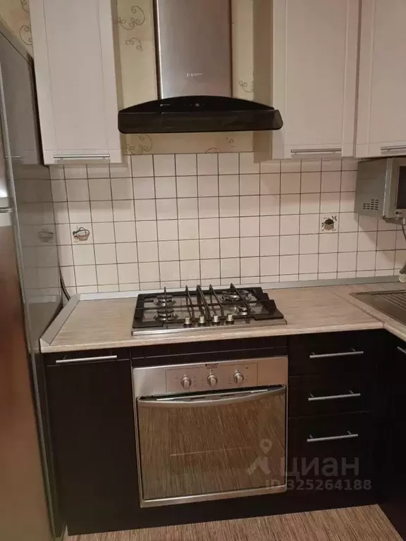 1-к кв. Саратовская область, Саратов Электронная ул., 11 (42.0 м) - Фото 2