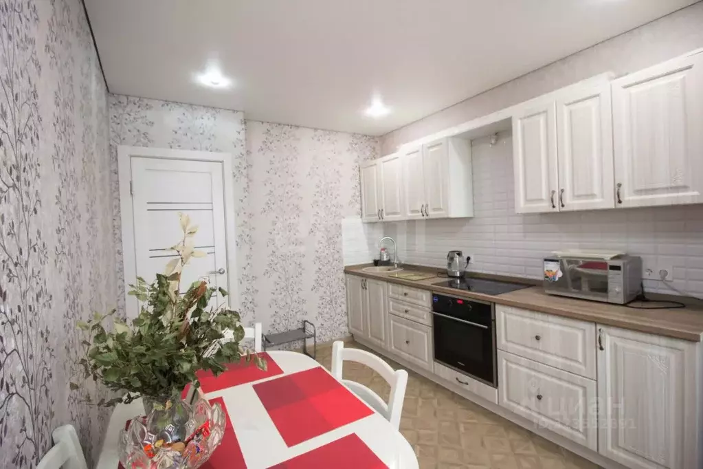 2-к кв. Калужская область, Калуга ул. Фомушина, 10 (60.6 м) - Фото 2