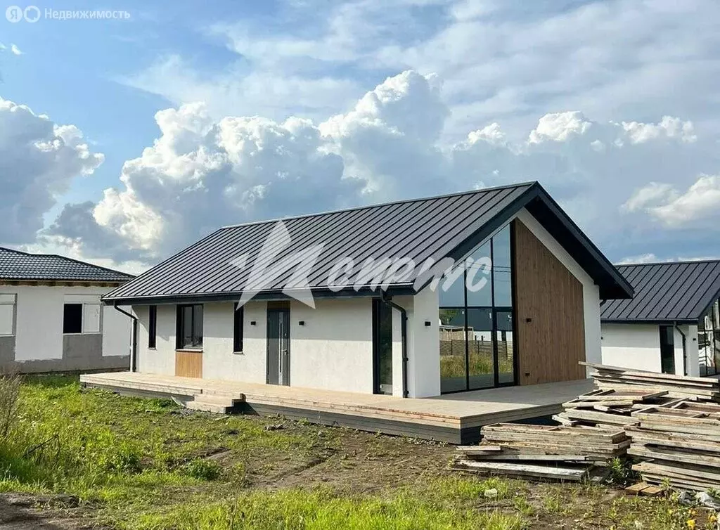 Дом в село Нижняя Шиловка, Сормовская улица (90 м) - Фото 1