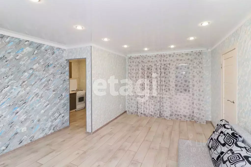 2-к кв. Тюменская область, Тюмень ул. Мельникайте, 97 (44.1 м) - Фото 1