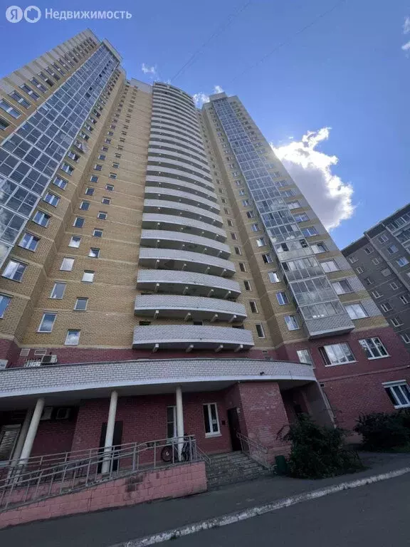 3-комнатная квартира: Екатеринбург, Техническая улица, 14/2 (67.1 м) - Фото 0