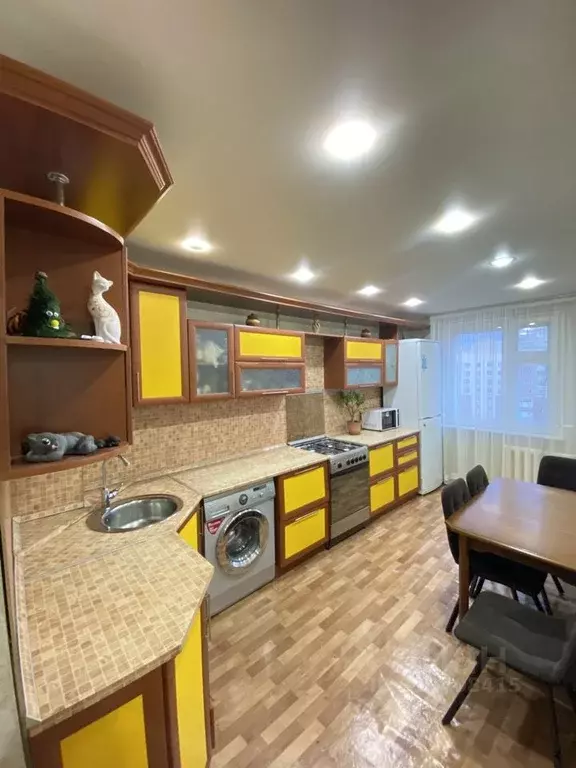 3-к кв. Чувашия, Новочебоксарск Пионерская ул., 4к1 (69.7 м) - Фото 1