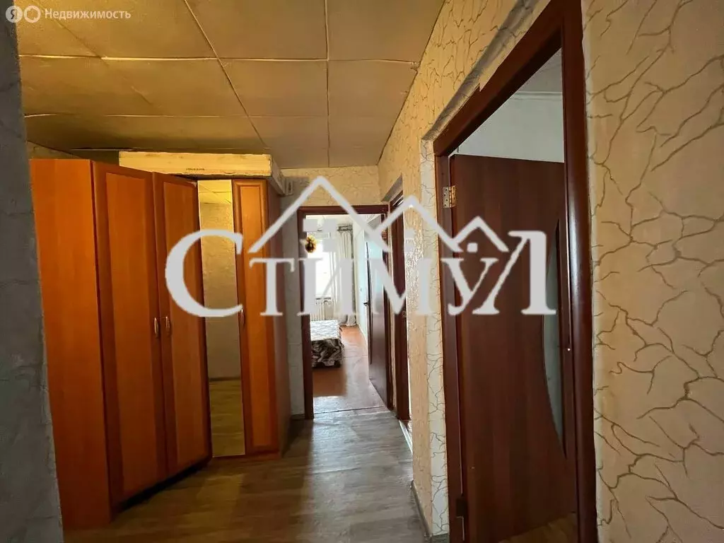 3-комнатная квартира: Сорск, улица Кирова, 44 (63.2 м) - Фото 1