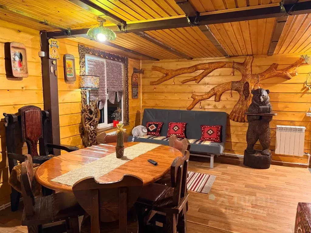 Дом в Ленинградская область, Гатчинский муниципальный округ, д. Выра ... - Фото 1