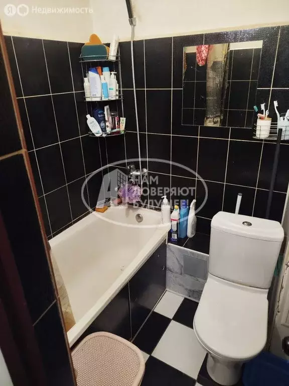 1-комнатная квартира: Лысьва, улица Смышляева, 40 (32 м) - Фото 1