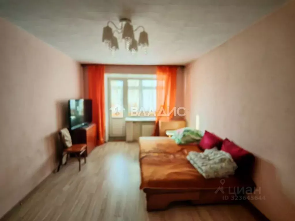 2-к кв. Бурятия, Улан-Удэ Октябрьская ул., 43 (43.5 м) - Фото 1