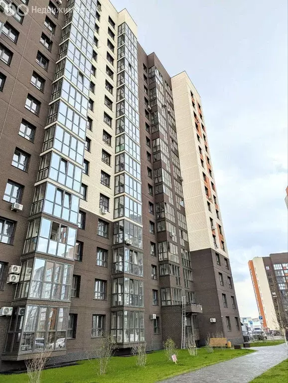 2-комнатная квартира: Барнаул, Павловский тракт, 196к4 (34.3 м) - Фото 0