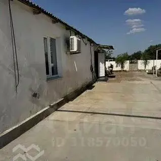 Дом в Крым, Сакский район, с. Ромашкино ул. Интернациональная (100 м) - Фото 1