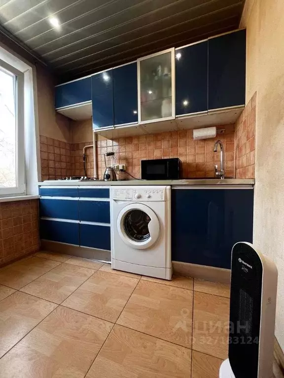 3-к кв. Москва Профсоюзная ул., 156К3 (65.5 м) - Фото 1