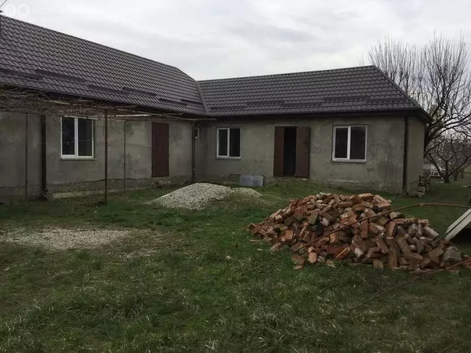 Дом в село Нартан, улица Братьев Туковых, 52 (500 м) - Фото 1