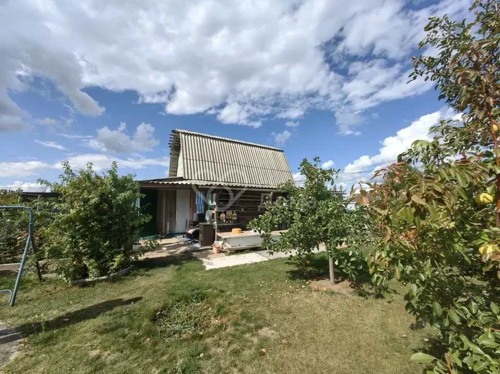 Дом в Волгоградская область, Светлоярский район, Большечапурниковское ... - Фото 0