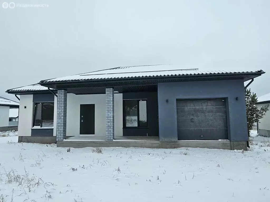 Дом в Свердловская область, Белоярский муниципальный округ, посёлок ... - Фото 1