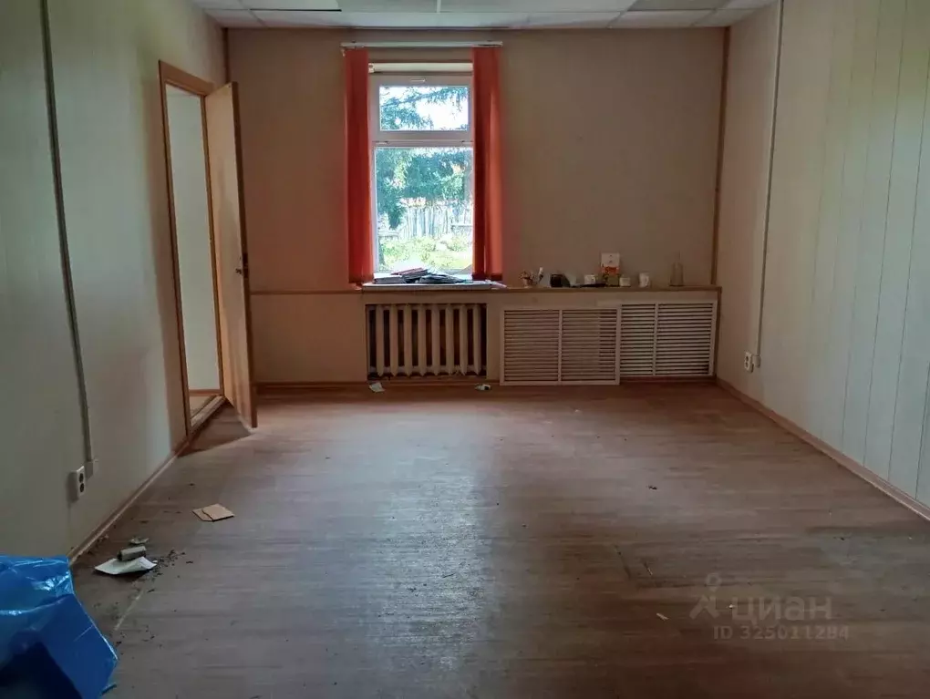 Помещение свободного назначения в Алтайский край, Павловский район, с. ... - Фото 1