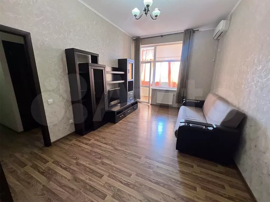 1-к. квартира, 50 м, 3/5 эт. - Фото 1