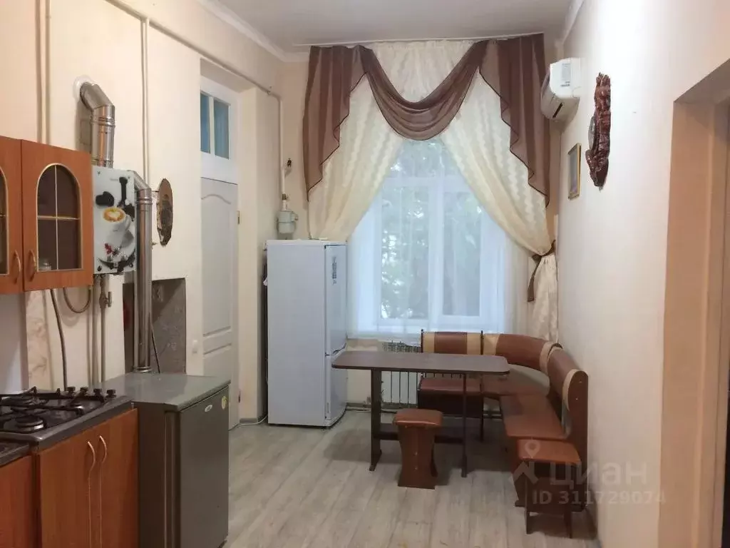 1-к кв. Крым, Евпатория ул. Дмитрия Ульянова, 4 (35.0 м) - Фото 0