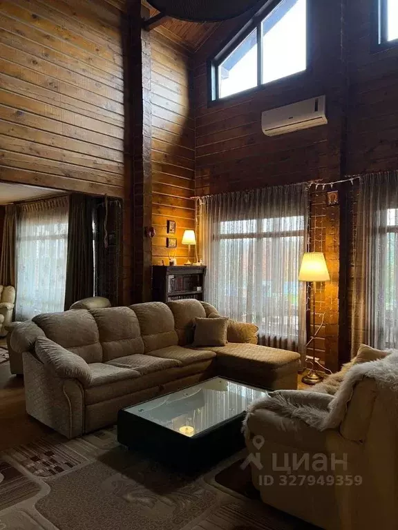 Дом в Пермский край, Осинский муниципальный округ, с. Комарово ул. ... - Фото 1