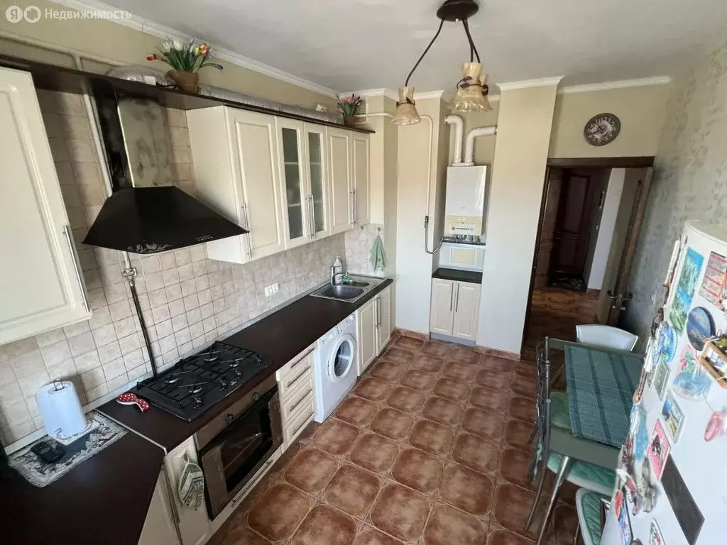 2-комнатная квартира: Геленджик, микрорайон Парус, 19А (62.4 м) - Фото 2