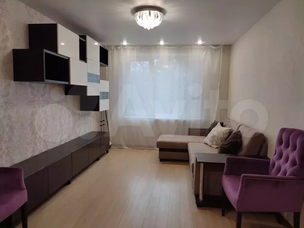 3-к. квартира, 60 м, 3/9 эт. - Фото 0