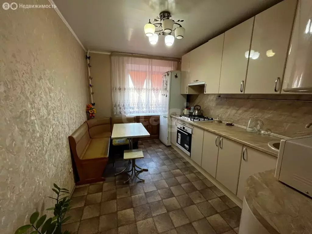 3-комнатная квартира: Орск, посёлок Вокзальный, проезд Энтузиастов, 6 ... - Фото 1