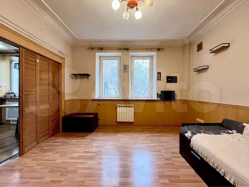 Комната 18 м в 3-к., 2/6 эт. - Фото 1