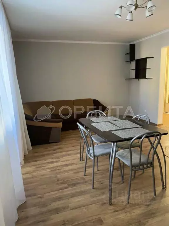 1-к кв. Тюменская область, Тюмень ул. Василия Гольцова, 8 (48.7 м) - Фото 2