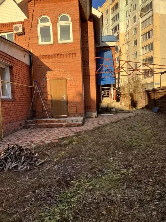 Таунхаус в Челябинская область, Челябинск Омская ул., 14 (195 м) - Фото 2