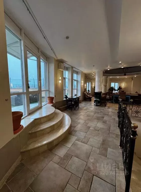 3-к кв. Удмуртия, Ижевск ул. Коммунаров, 247 (401.3 м) - Фото 1