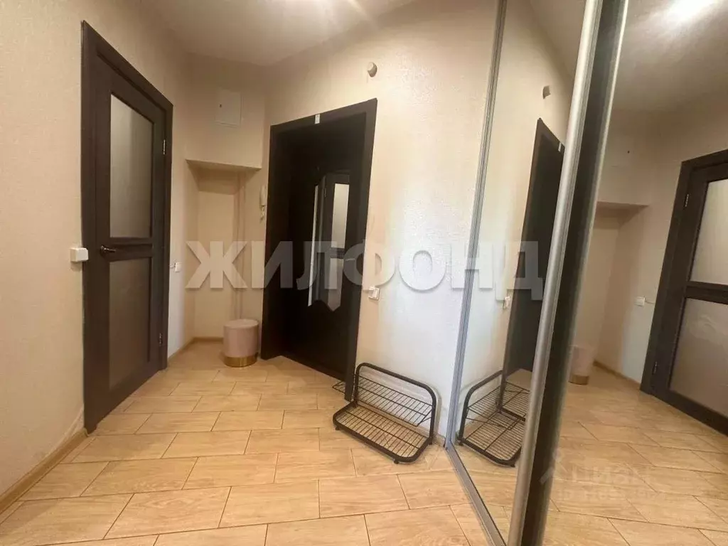 1-к кв. Новосибирская область, Новосибирск ул. Кошурникова, 29/5 (42.0 ... - Фото 0