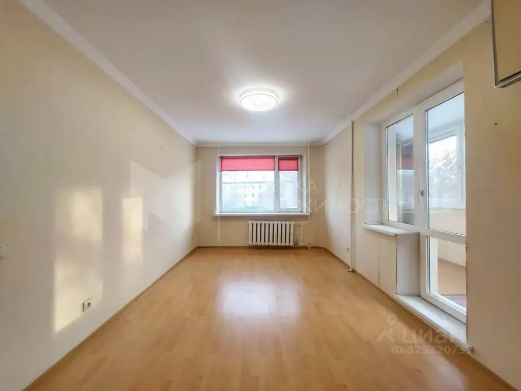 2-к кв. Тюменская область, Тюмень ул. Свердлова, 12 (50.0 м) - Фото 1