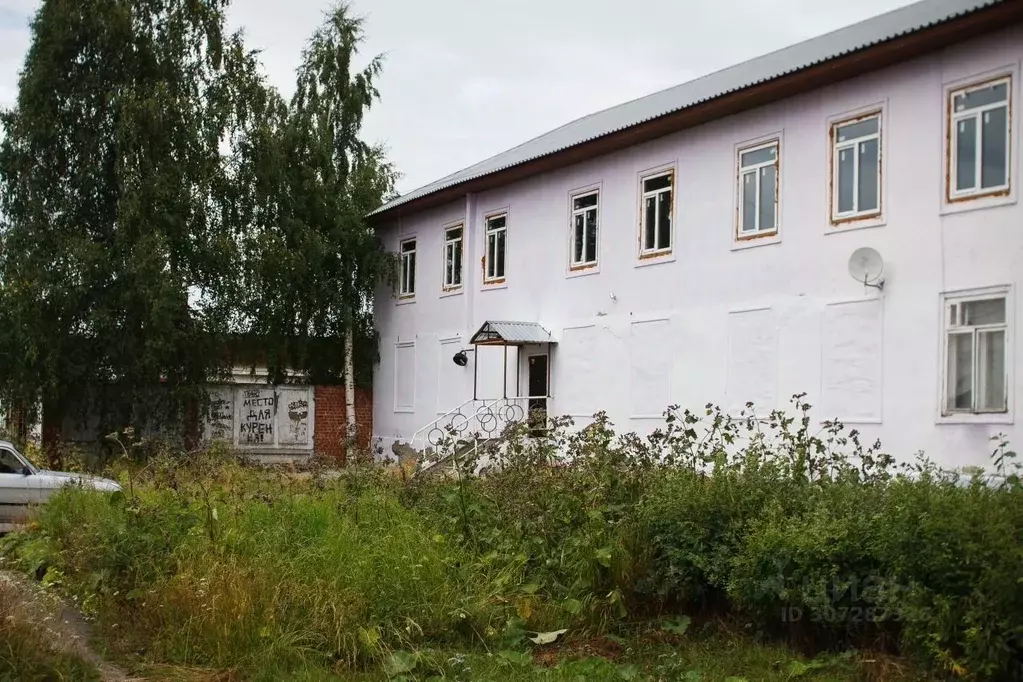 Помещение свободного назначения в Свердловская область, Карпинск ул. ... - Фото 1