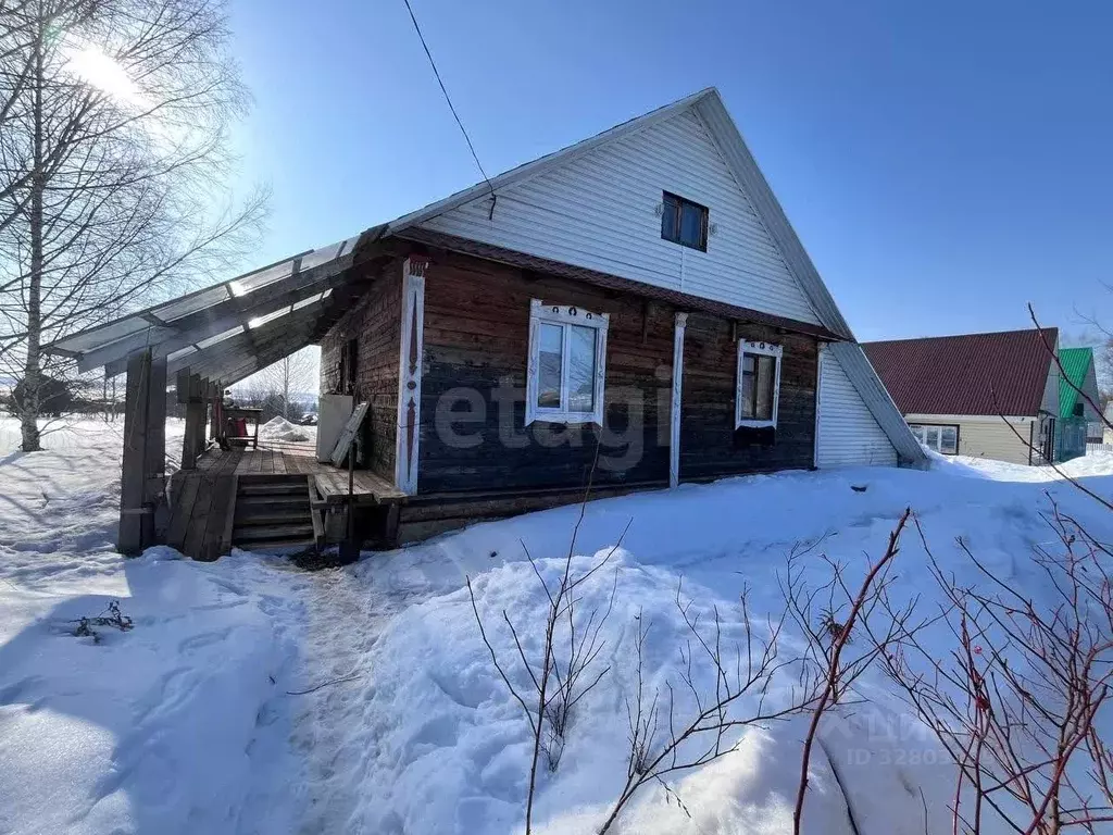 Дом в Башкортостан, Иглинский район, Чуваш-Кубовский сельсовет, с. ... - Фото 1