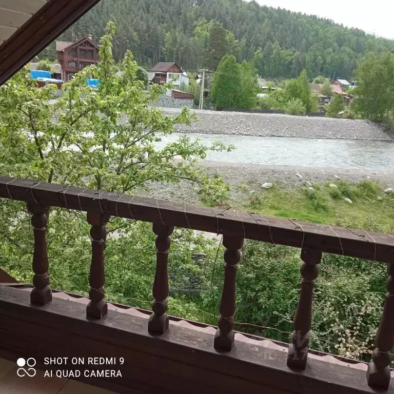 Дом в Алтай, Чемальский район, с. Чемал Курортная ул., 34 (70 м) - Фото 1