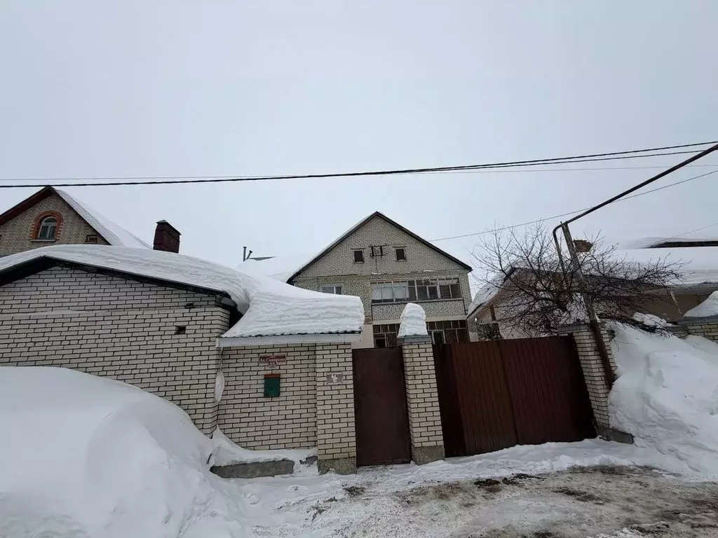Дом в Пензенская область, Пенза ул. Академика Сахарова, 23 (379 м) - Фото 1