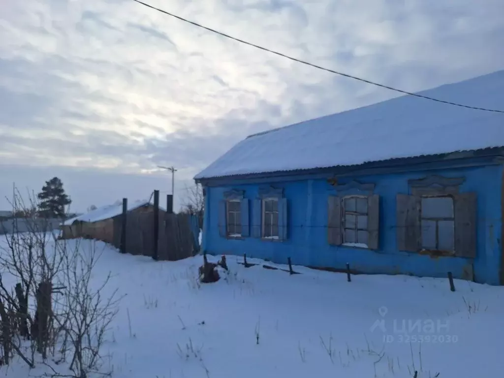 Дом в Оренбургская область, Оренбургский район, с. Никольское ... - Фото 1