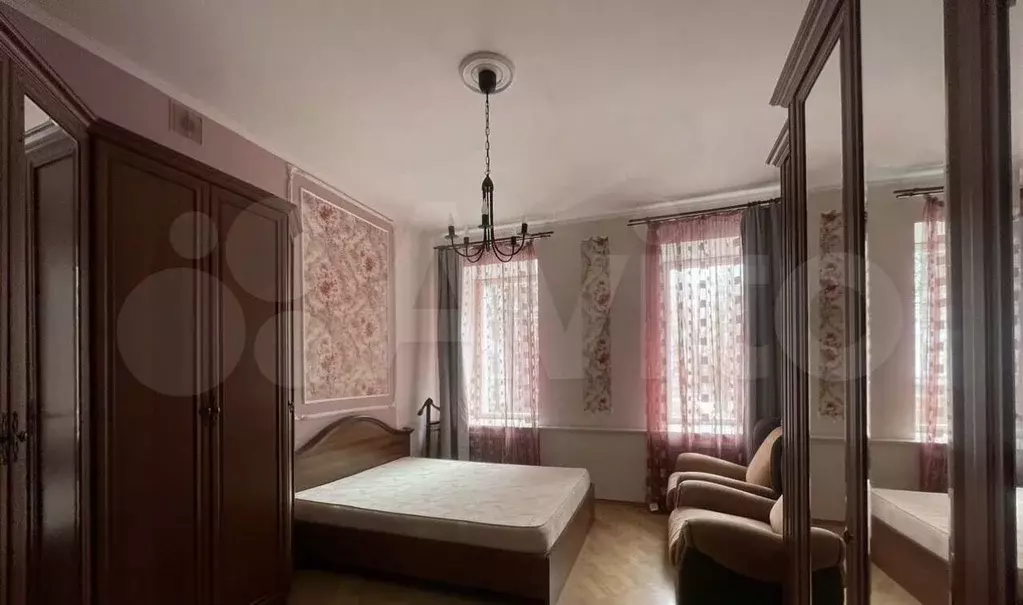 4-к. квартира, 120 м, 2/4 эт. - Фото 1