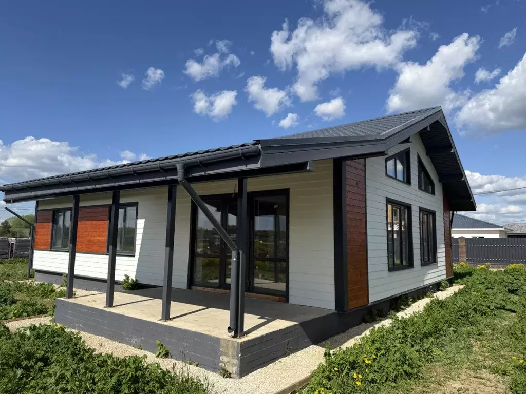 Дом в Калужская область, Боровский район, Совьяки с/пос, Иван-да-Марья ... - Фото 0