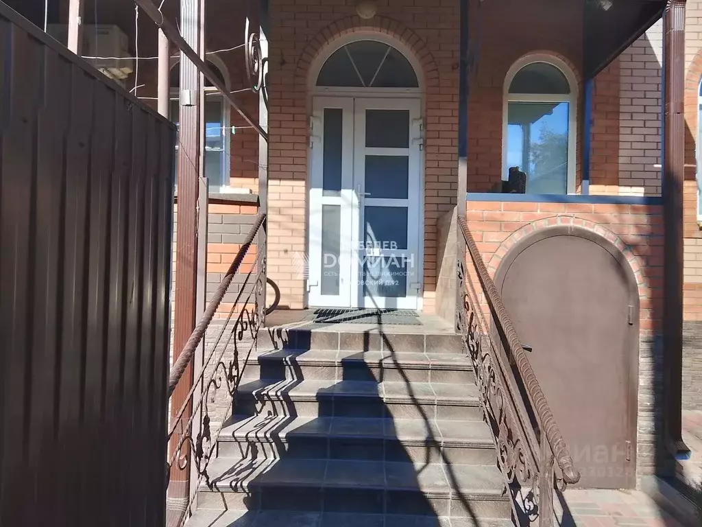 Дом в Ростовская область, Новочеркасск ул. Имени Генерала А.И. Лебедя, ... - Фото 1