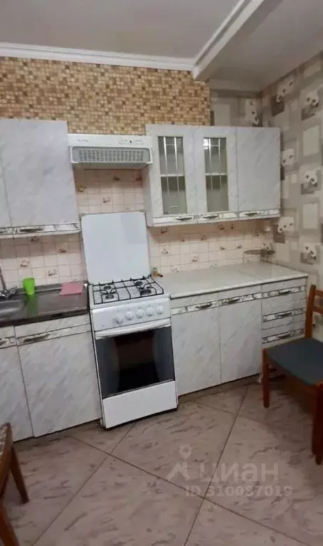 Гараж в Краснодарский край, Сочи Пластунская ул., 50/1 (35 м) - Фото 1