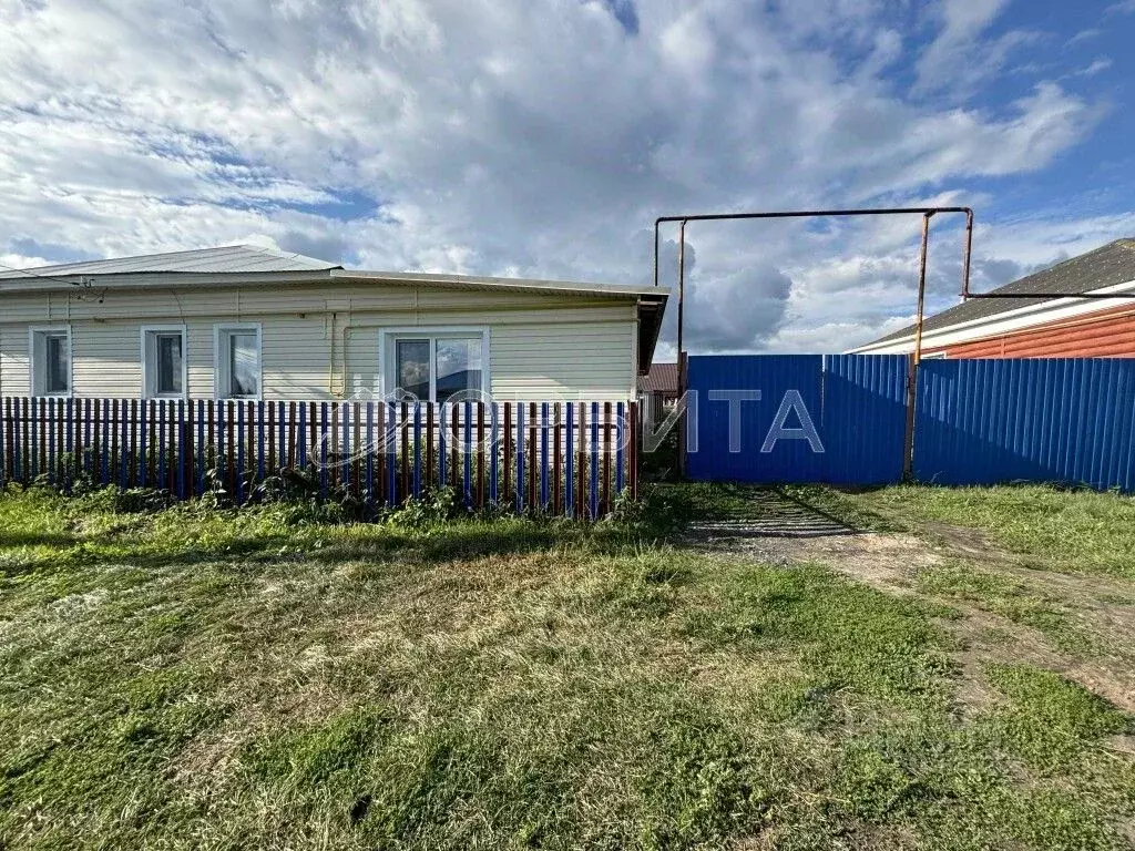 Дом в Тюменская область, Тюменский муниципальный округ, пос. ... - Фото 1