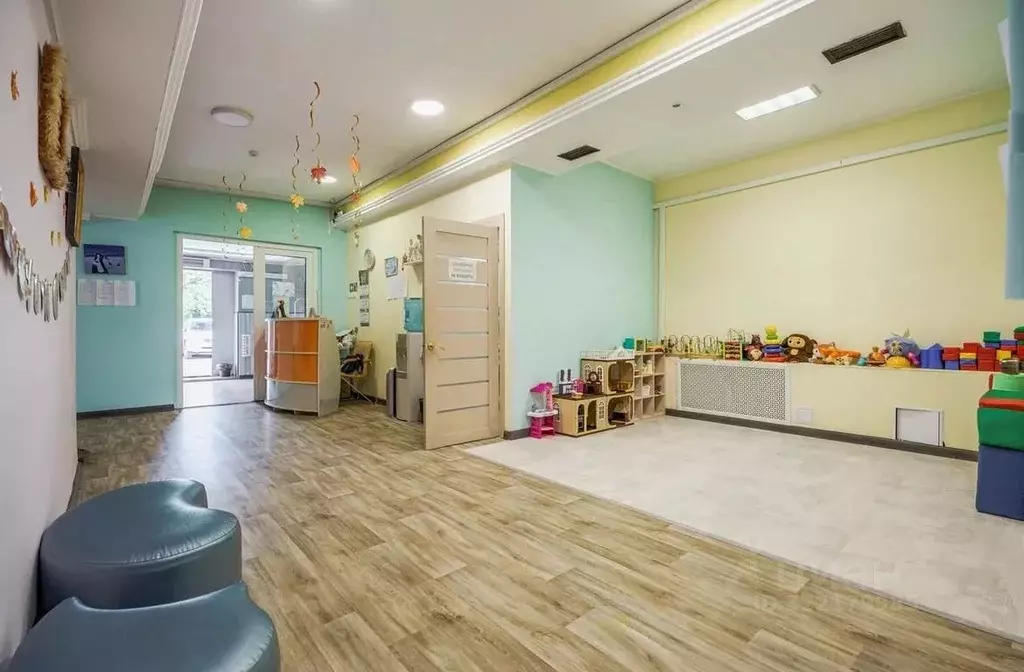 Помещение свободного назначения в Санкт-Петербург, Санкт-Петербург, ... - Фото 1