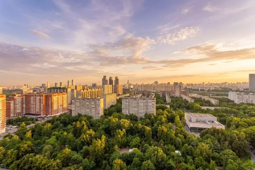 6-к кв. Москва Нежинская ул., 8К1 (216.5 м) - Фото 1