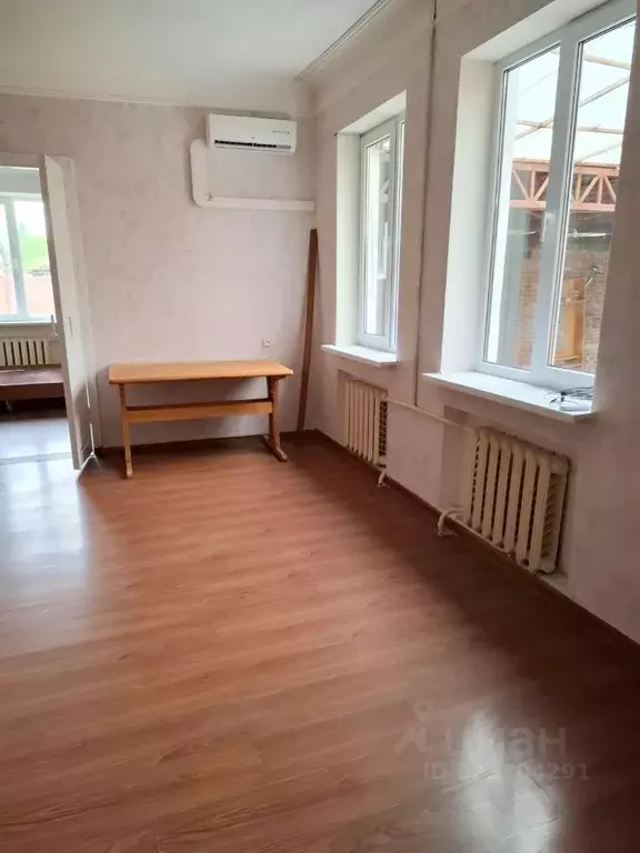 Дом в Северная Осетия, Владикавказ Тургеневская ул. (60 м) - Фото 1